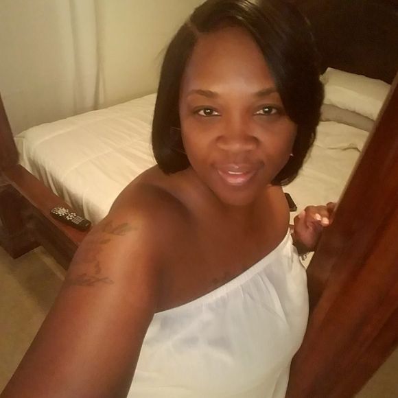 Meet your Posher, Bobbie - Picture 1 of 1